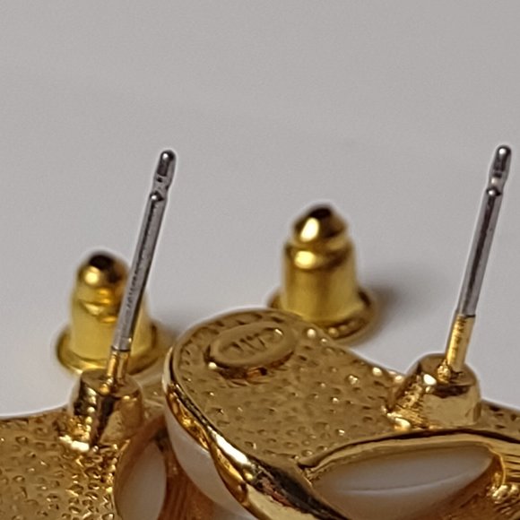 Gold Tone Teardrop Shaped Avon Earrings - Picture 10 of 12